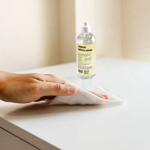 Anwendungsbeispiel Desinfektion von Tisch