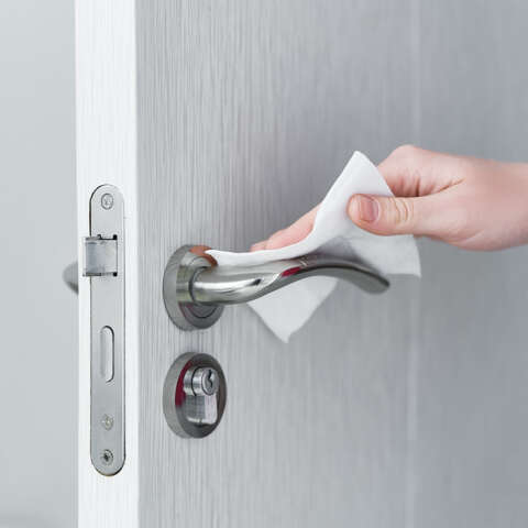 Anwendungsbeispiel Desinfektion von Türklinke